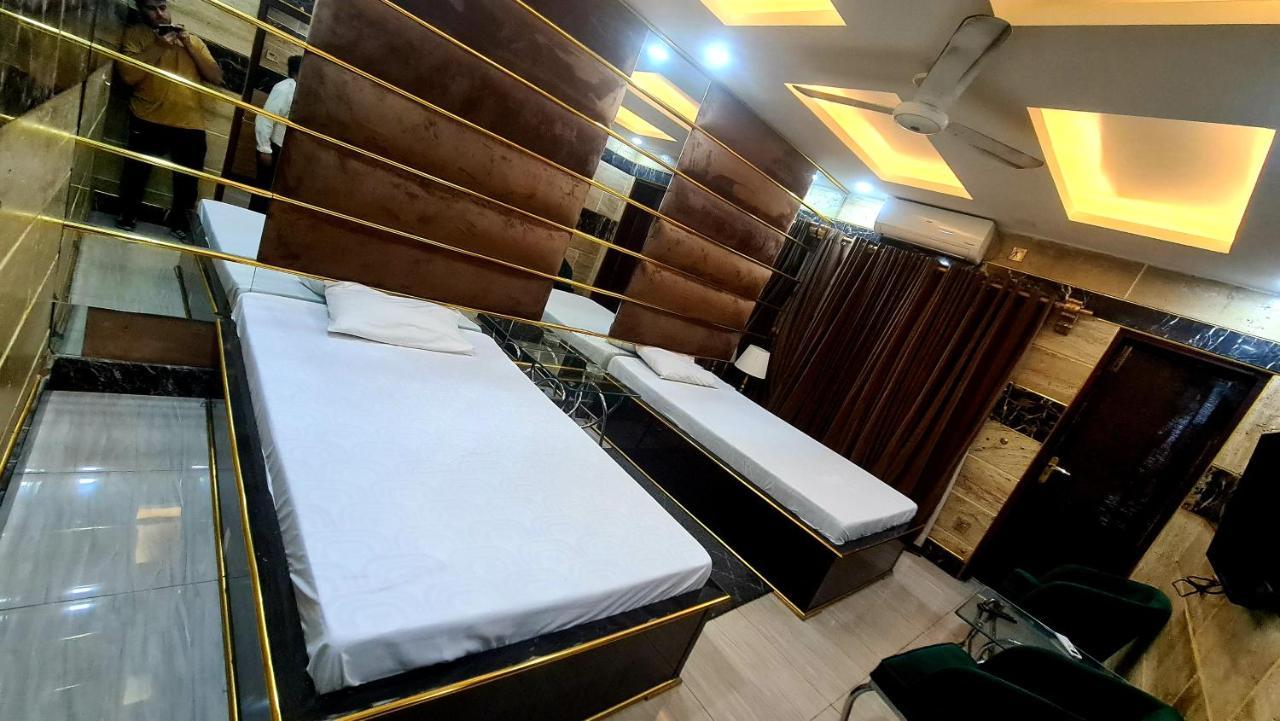 Smart Apartments & Hotel Lahore Ngoại thất bức ảnh