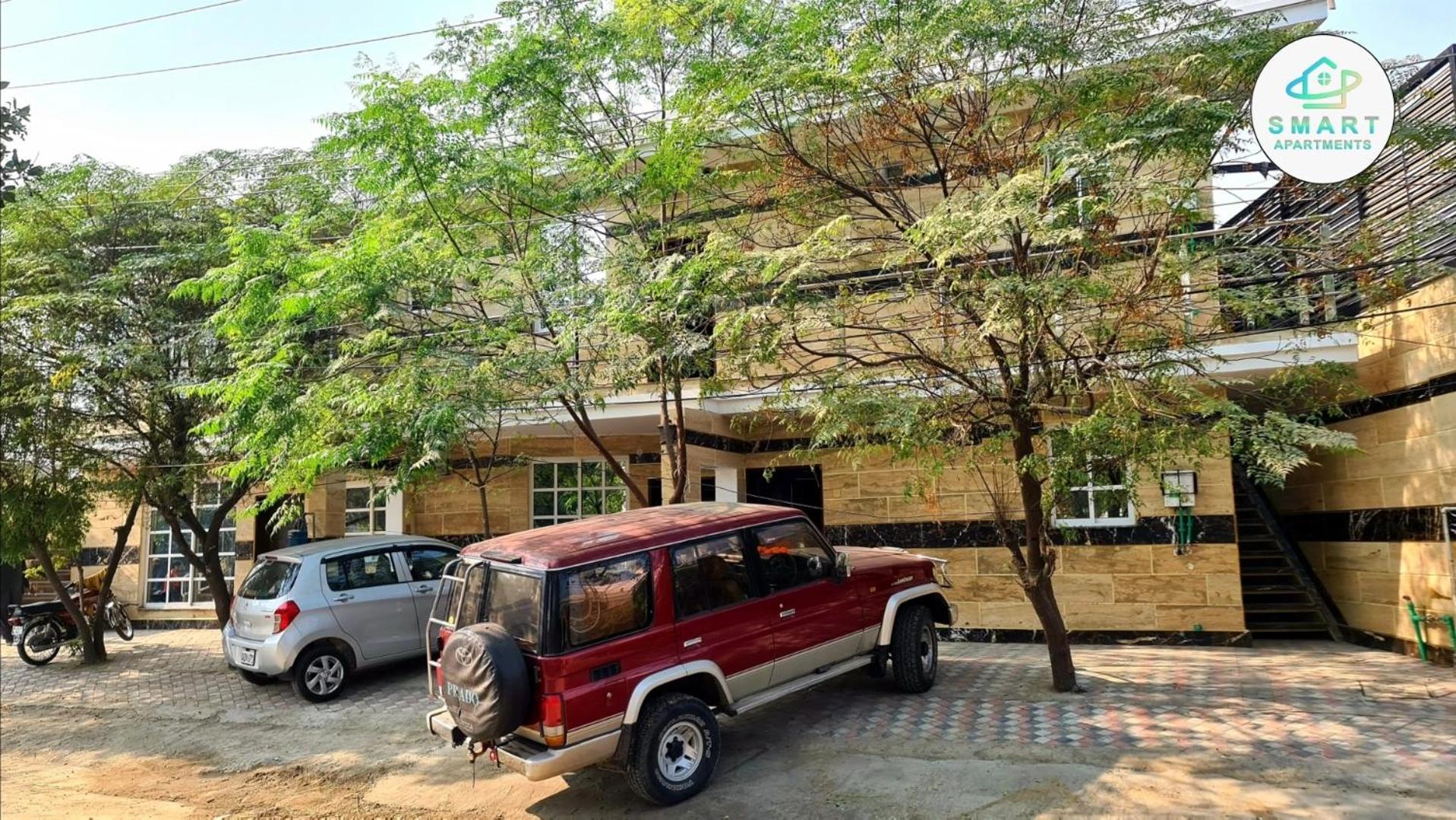 Smart Apartments & Hotel Lahore Ngoại thất bức ảnh