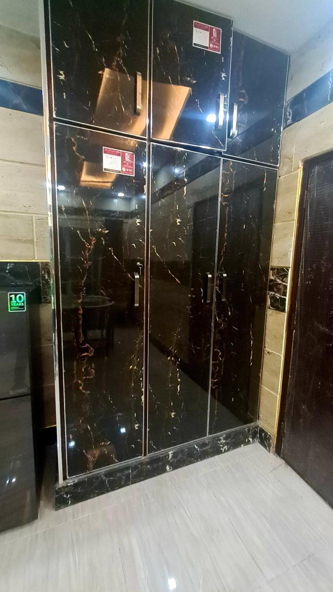Smart Apartments & Hotel Lahore Ngoại thất bức ảnh