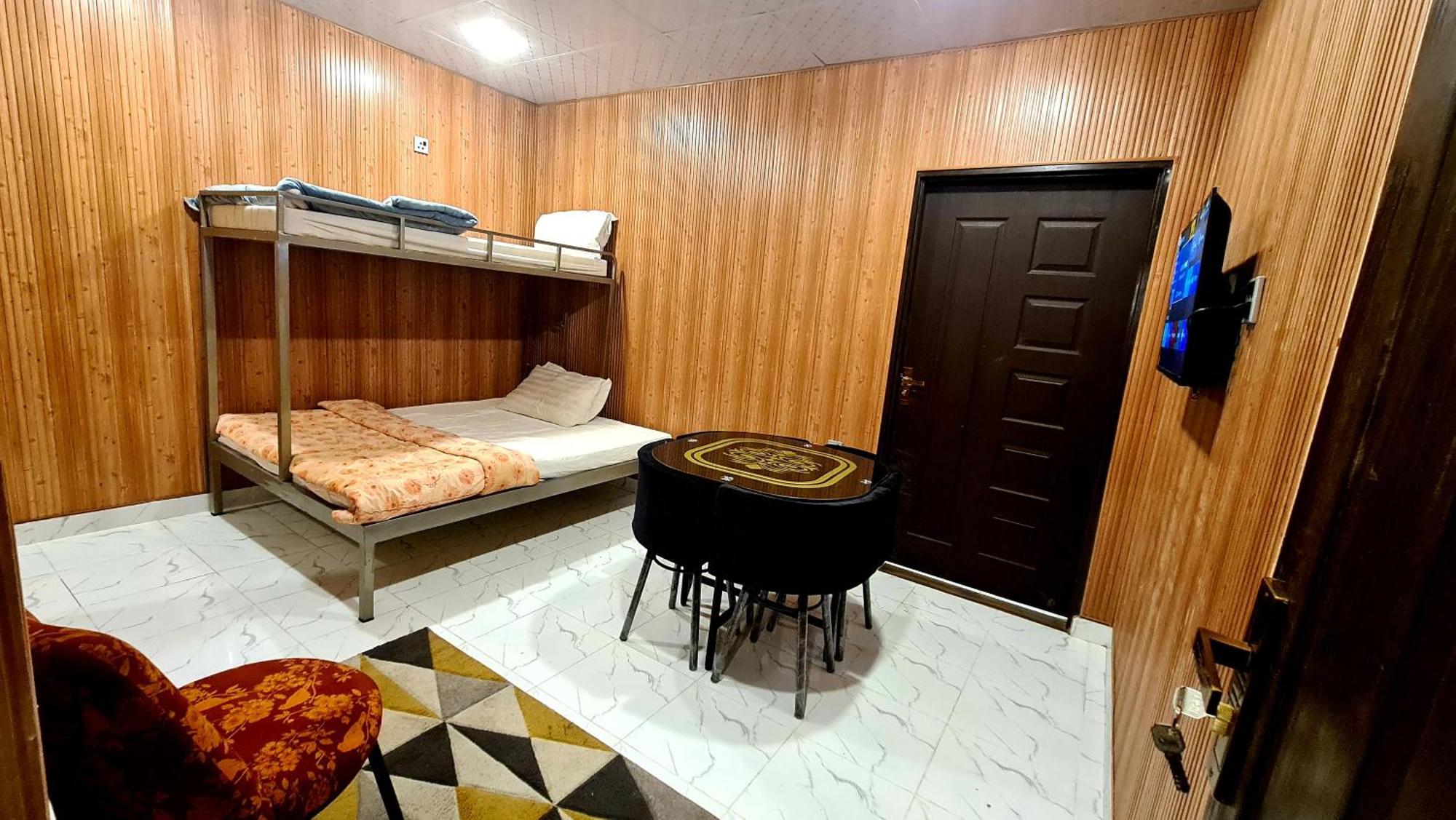 Smart Apartments & Hotel Lahore Ngoại thất bức ảnh