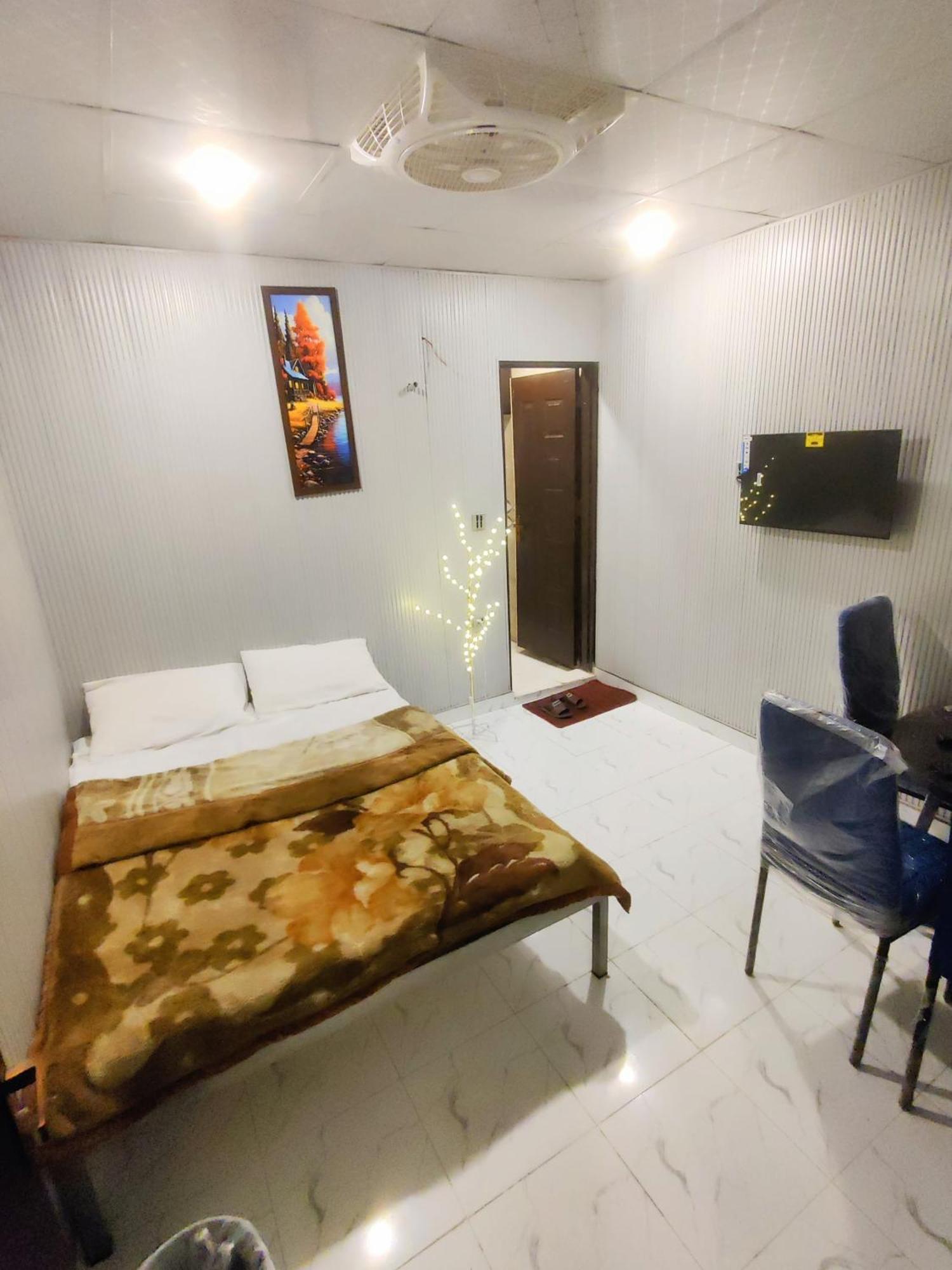 Smart Apartments & Hotel Lahore Ngoại thất bức ảnh